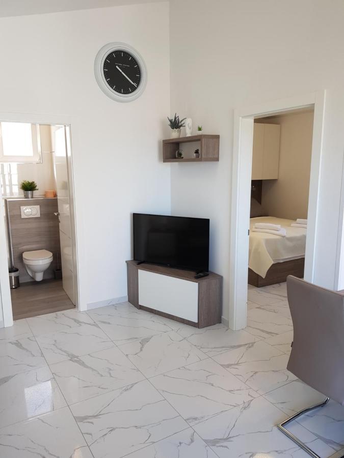 Apartments Sun Dance With Heated Pool Novalja Exterior photo